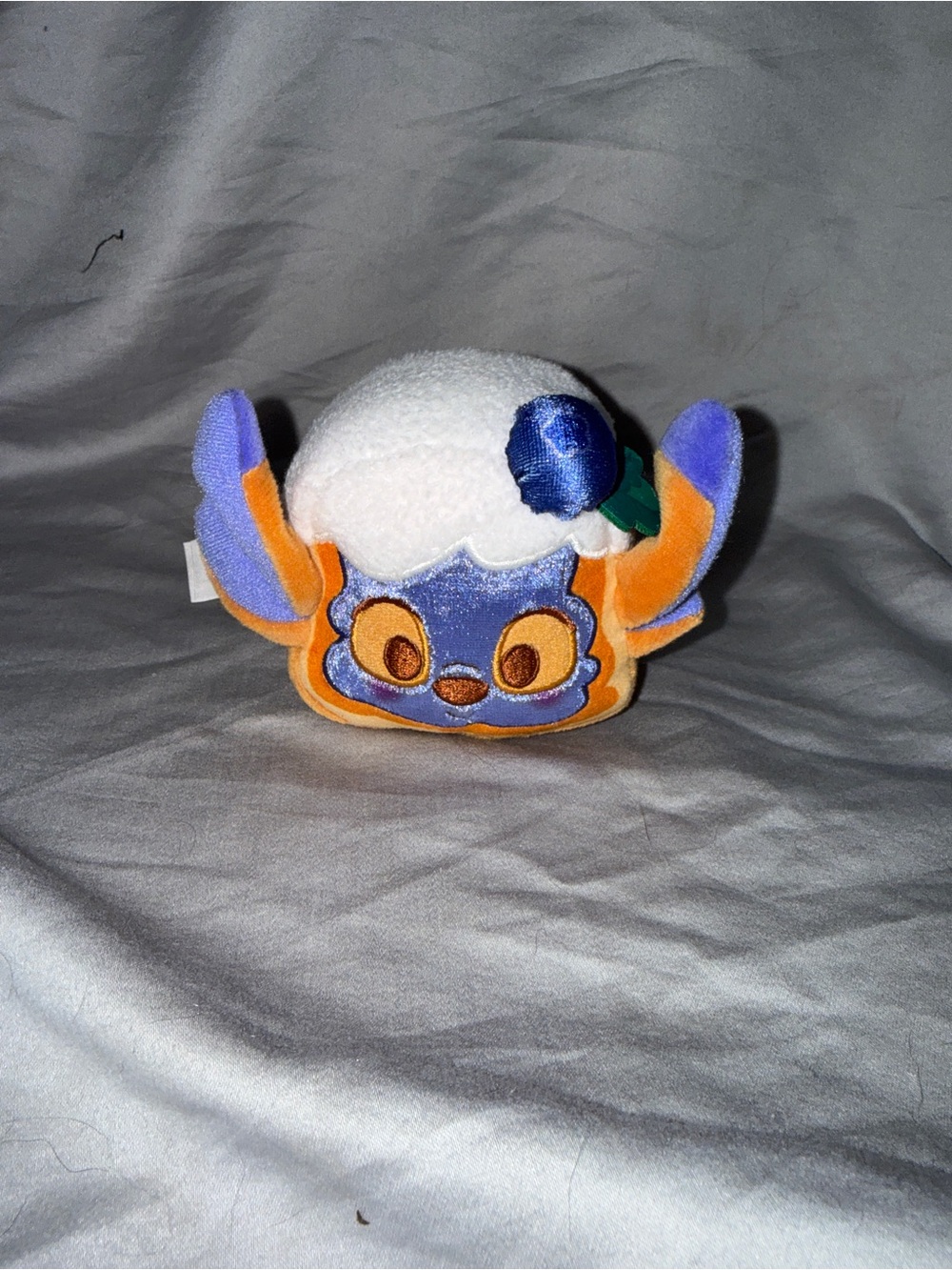 Disney Munchlings Stitch Frosted Blueberry Loaf/ Blueberry Crumble Frozen Plush